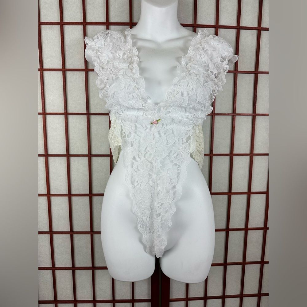 Vintage Feather Bed Intimate White Lace Sexy Romantic Bodysuit